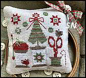 Christmas Spools Pin Keep from Stitches by Ethel - click for more