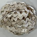 All Things Vintage Cotton Rik Rak from Lady Dot All Things Vintage Cotton Rik Rak from Lady Dot