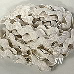 Vanilla Cotton Rik Rak from Lady Dot Vanilla Cotton Rik Rak from Lady Dot