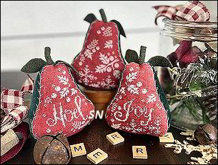 Christmas Pears from Annie Beez Folk Art - click to see more